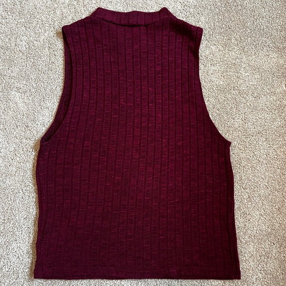 American Eagle Sweater Tank - Picture 3 of 3